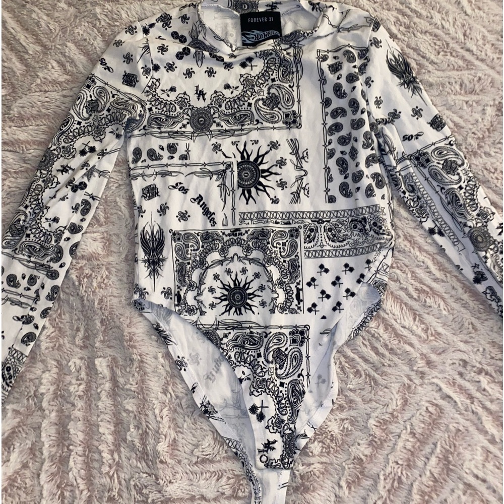 Forever 21 body suit size medium